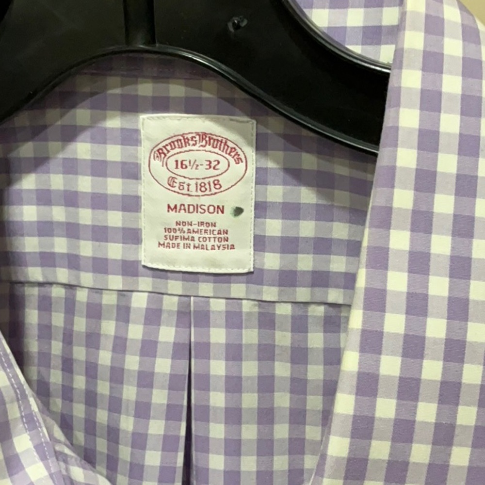 BROOKS BROTHERS LONG SLEEVE BUTTON DOWN SHIRT IN SIZE 
16.5 X 32 - Picture 2 of 3